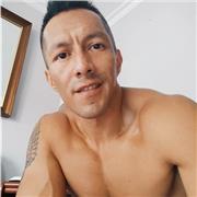 Entrenador personal certificado con experiencia profesional de más 5 años. 
El entrenamiento personal va más allá de lo físico.